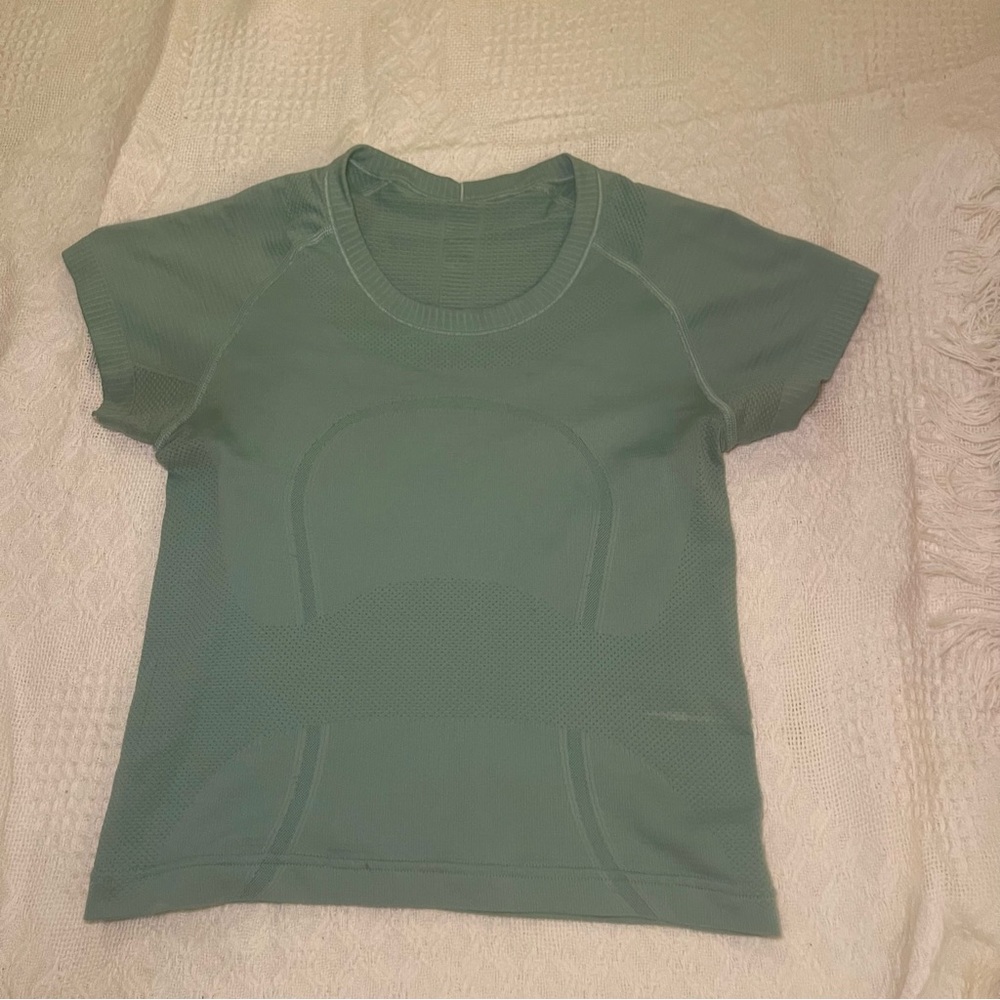 Lululemon Aqua Blue Swiftly Tech short sleeve